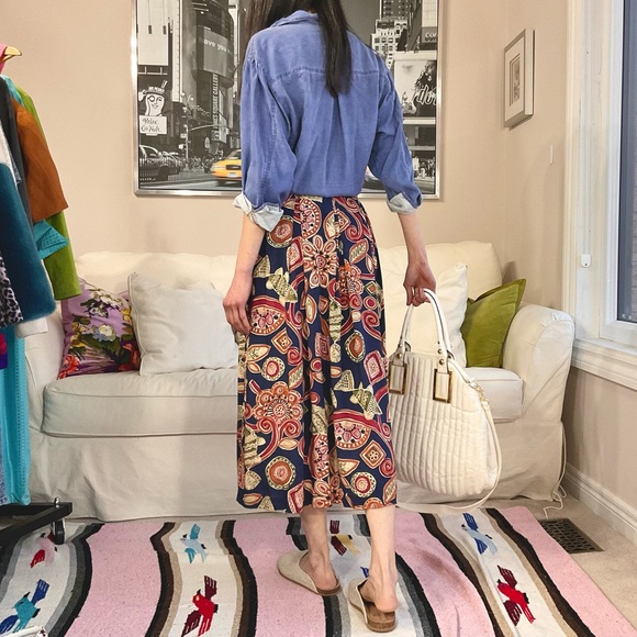 Vintage flowy lightweight folksy print midi skirt - Picture 6 of 14
